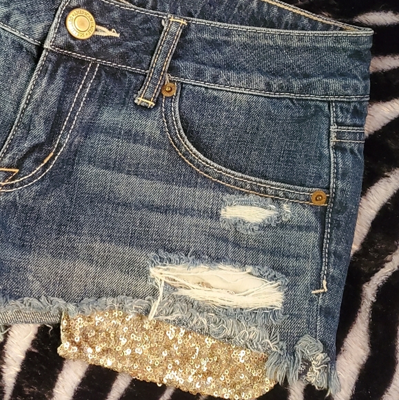 F21 Sequins Denim shorts - Picture 4 of 11